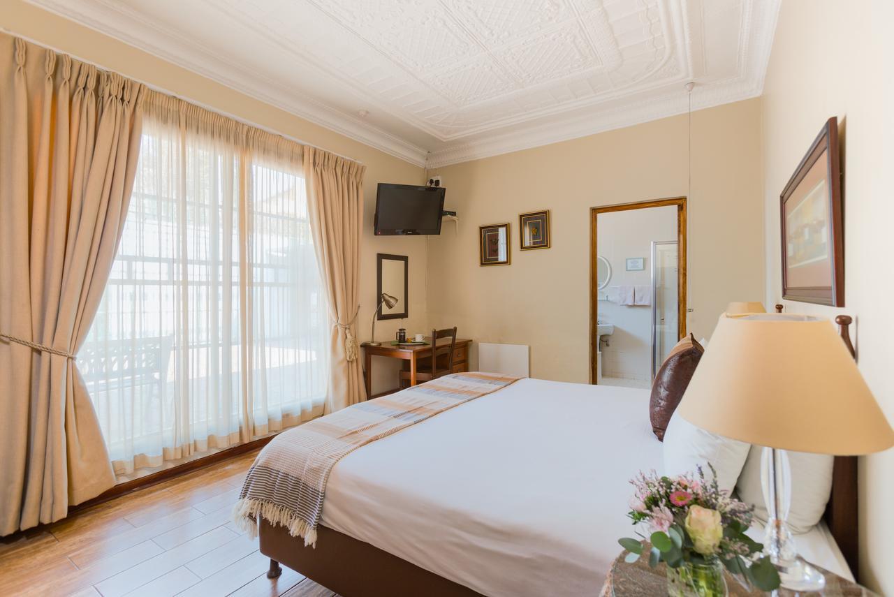 アグタープラス B&B ゲストハウス ヨハネスブルグ エクステリア 写真